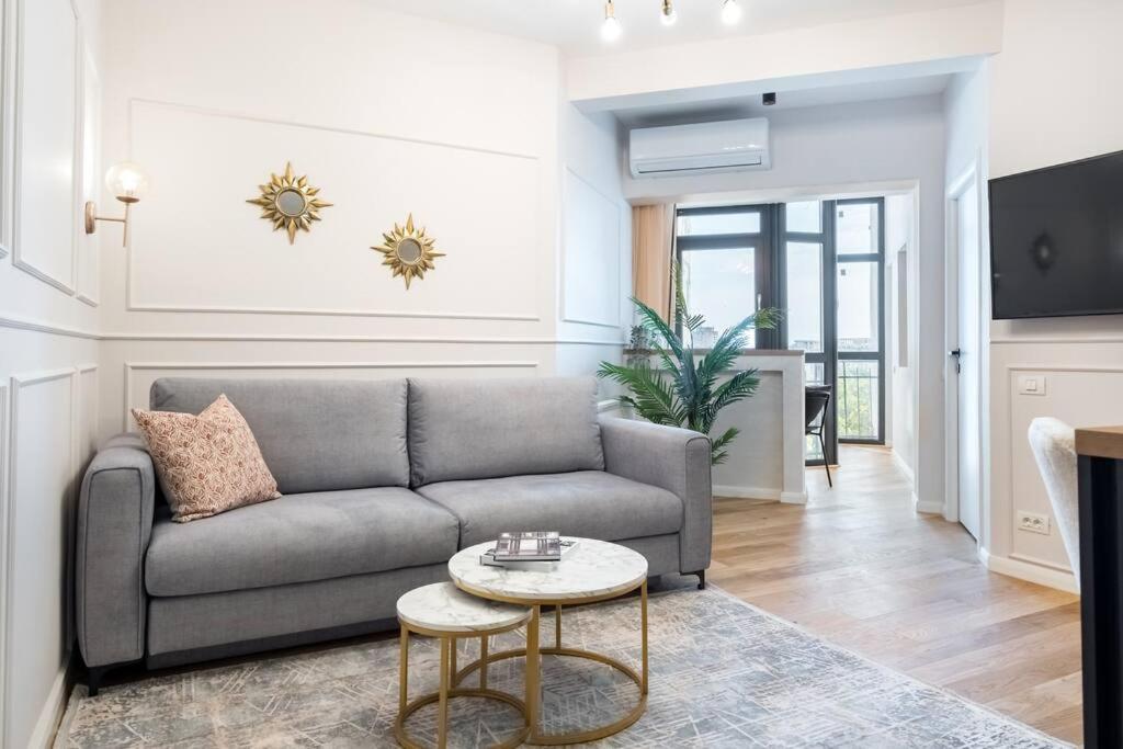 Ferienwohnung Stunning Views 3Br Sunny Flat - Amazing Terrace Bukarest Exterior foto