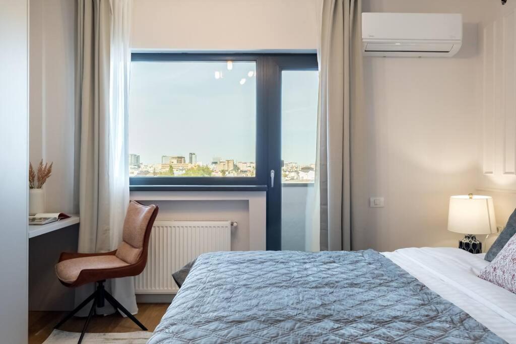Ferienwohnung Stunning Views 3Br Sunny Flat - Amazing Terrace Bukarest Exterior foto